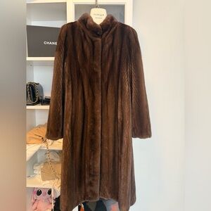 Elegant Real Fur Coat Mink